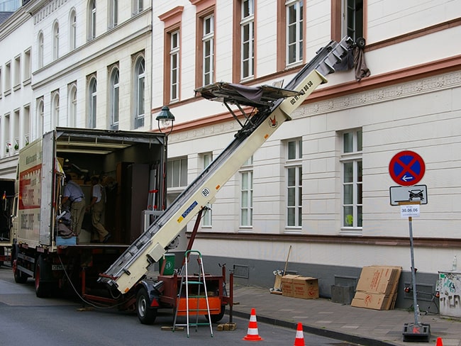 From The First To Top floor Our Moving Lift Service Is Available